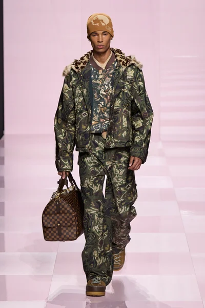 Look 49
